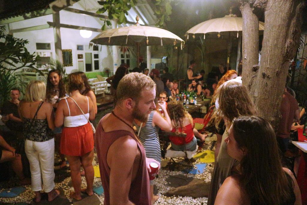 Gili La Boheme Hostel Gili Trawangan Exterior foto
